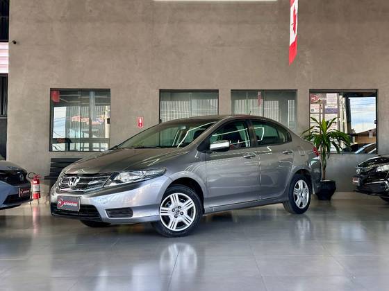 HONDA CITY 1.5 DX 16V FLEX 4P MANUAL HONDA CITY 1.5 DX 16V FLEX 4P MANUAL